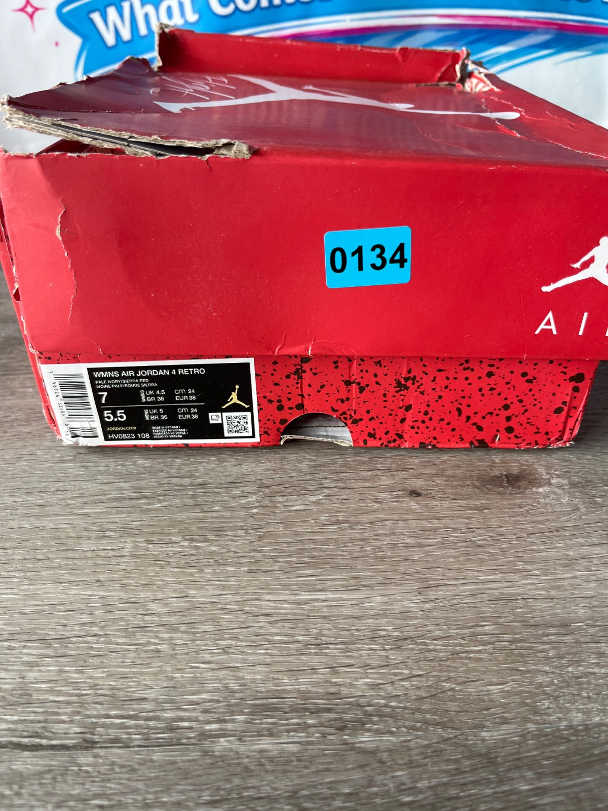 Nike Air Jordan 4 Retro (Size W7)