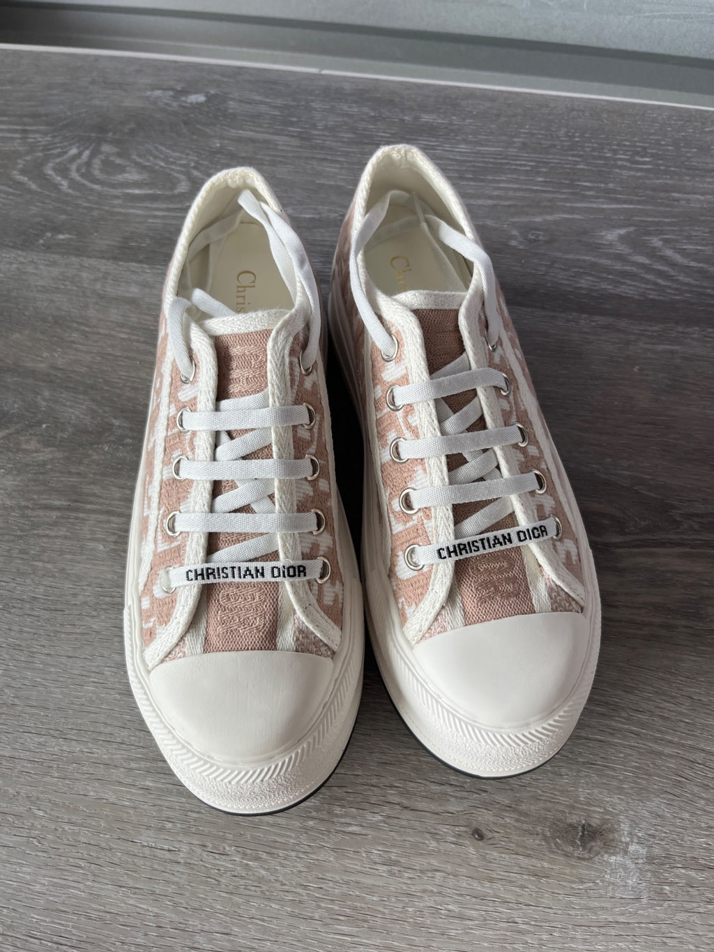 Christian Dior Sneaker (Size W7)