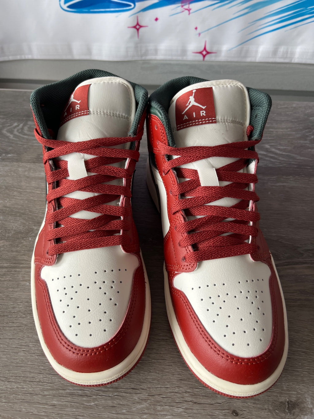 Nike Air Jordan 1 Mid (Size M7.5)