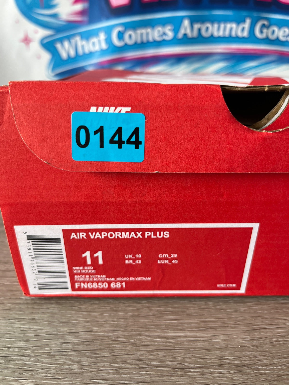 Nike Air Vapormax Plus (Size M11)