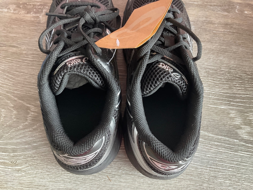 ASICS Gel Black Pure (Size 6.5 Kids W8)