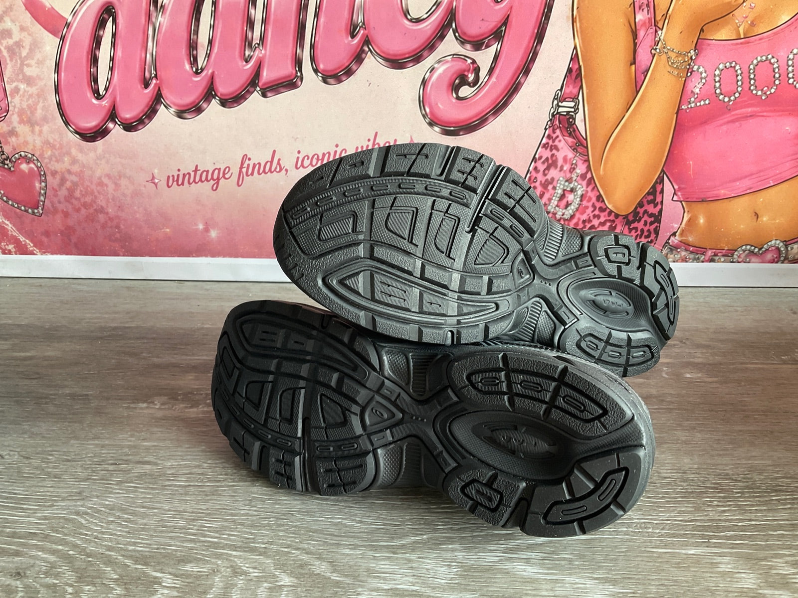 ASICS Gel Black Pure (Size 6.5 Kids W8)