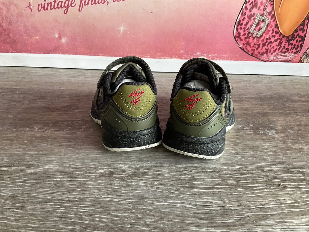 Shaq Speed Demon Low (Size 5T)