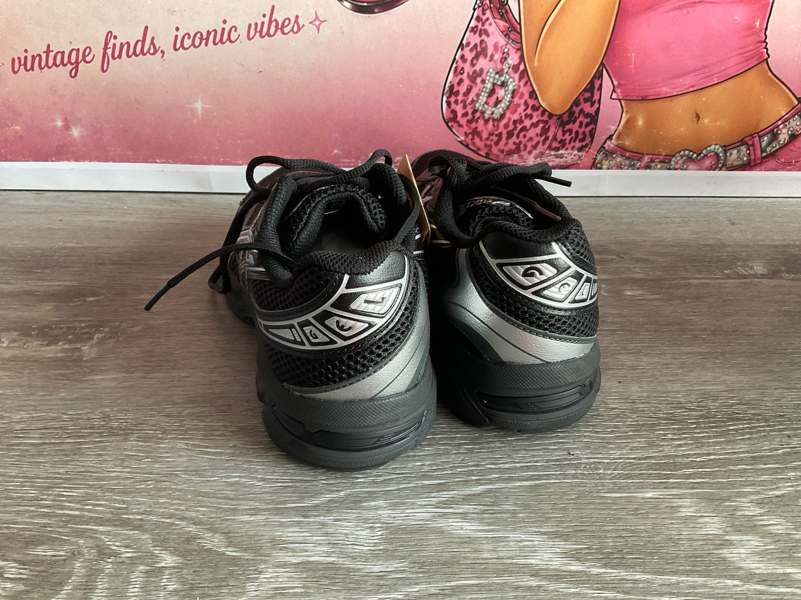 ASICS Gel Black Pure (Size 6 Kids W7.5)