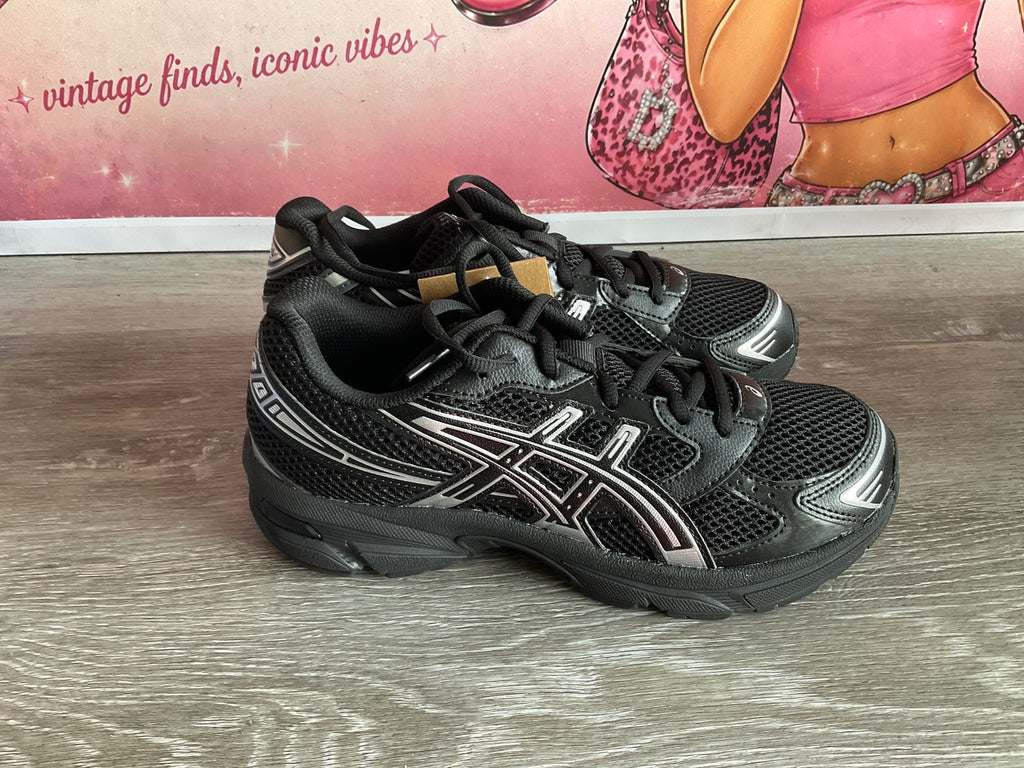 ASICS Gel Black Pure (Size 6 Kids W7.5)