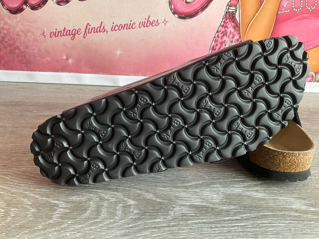 Birkenstock Arizona Big Buckle (Size 8)