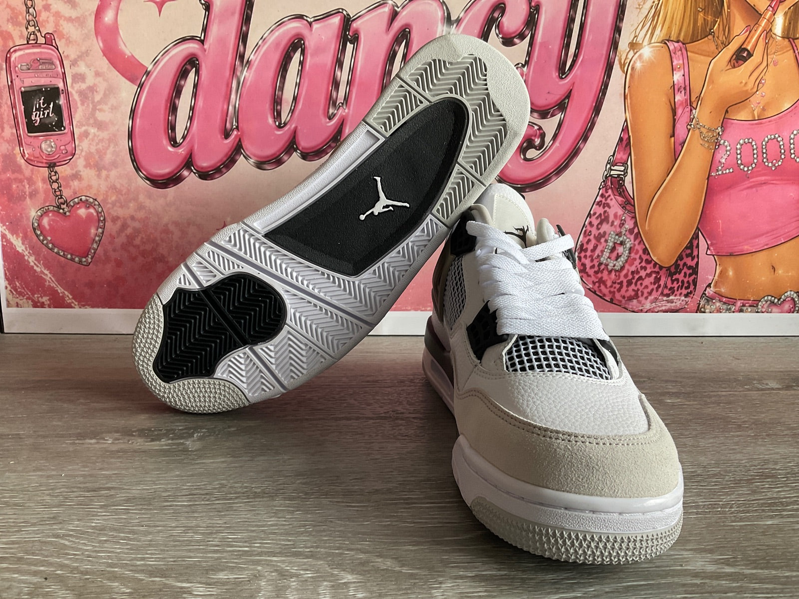 Jordan Air Jordan 4retro (Size 11)