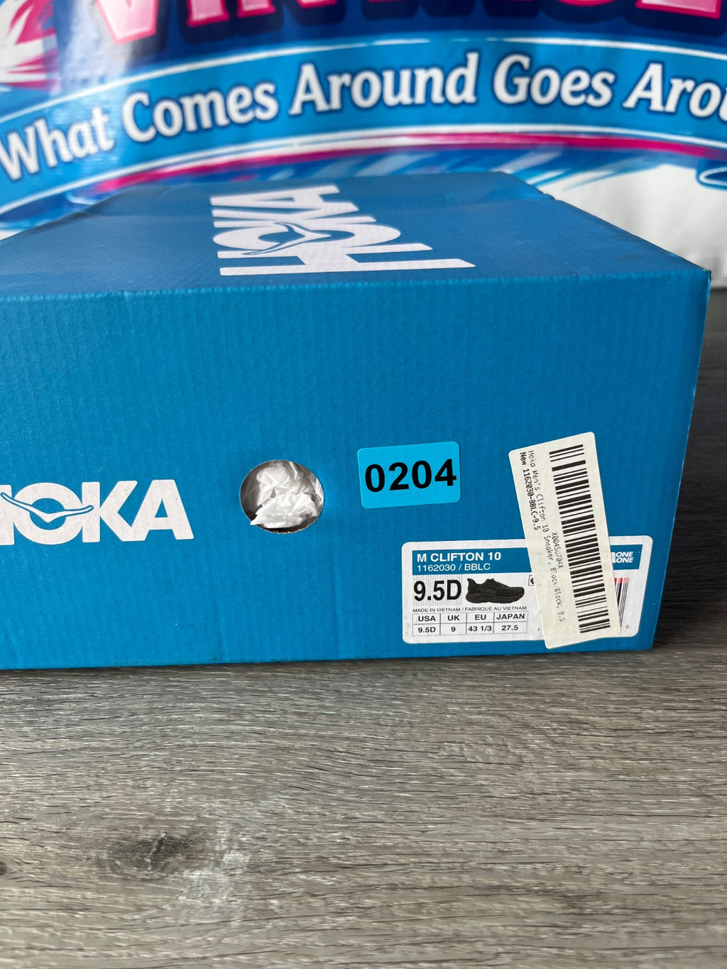 Hoka Clifton 10 (Size M9.5)