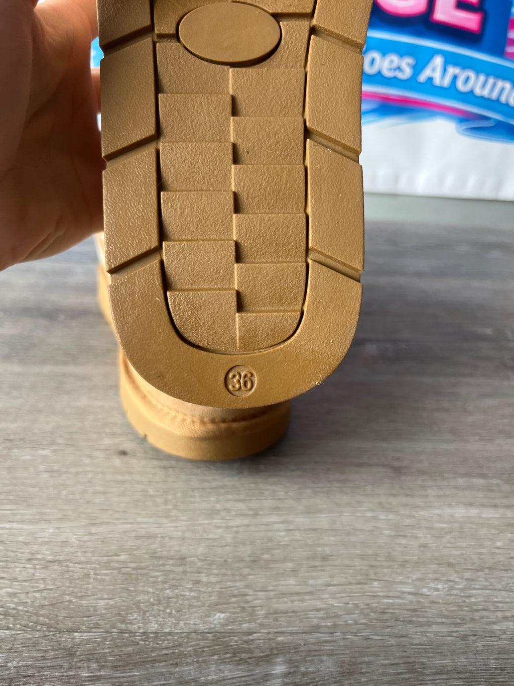 Evelyn Hootd Suede Leather Sneakers (Size W7)