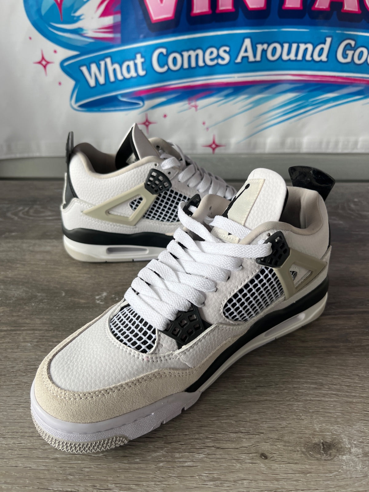 Nike Air Jordan 4 Retro (Size M7)