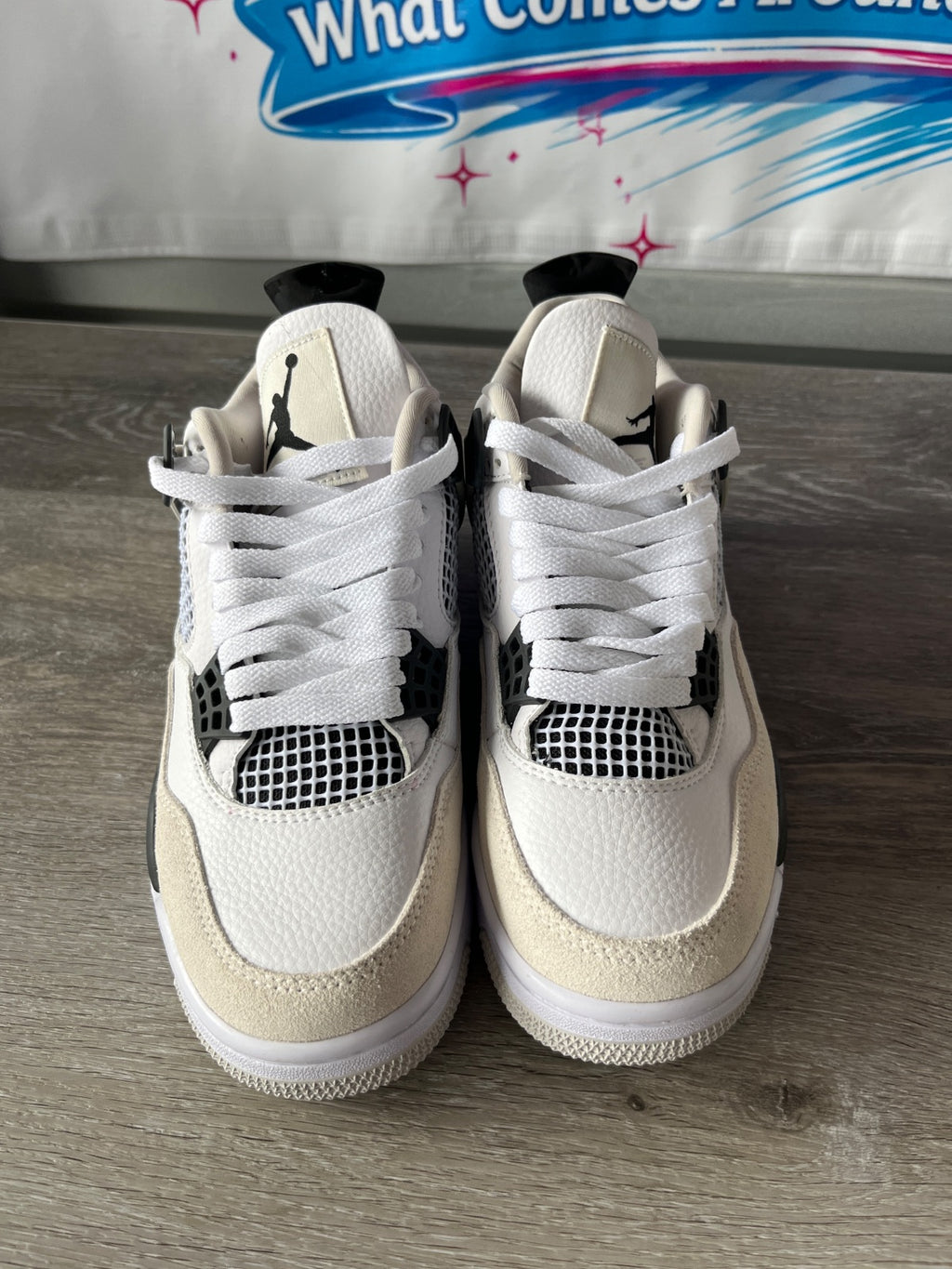 Nike Air Jordan 4 Retro (Size M7)