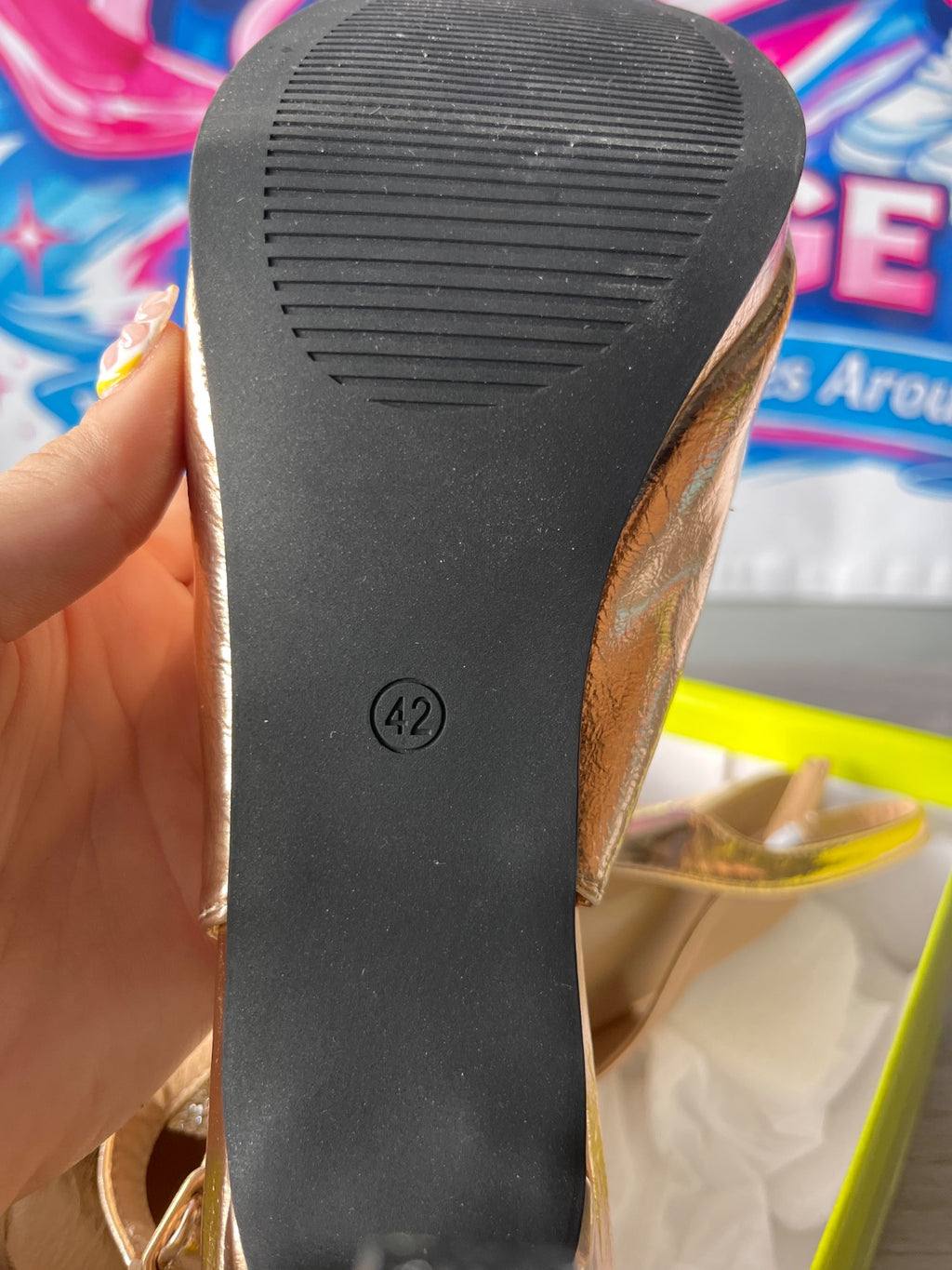 Unknown Gold Heel with Bow (Size W10)