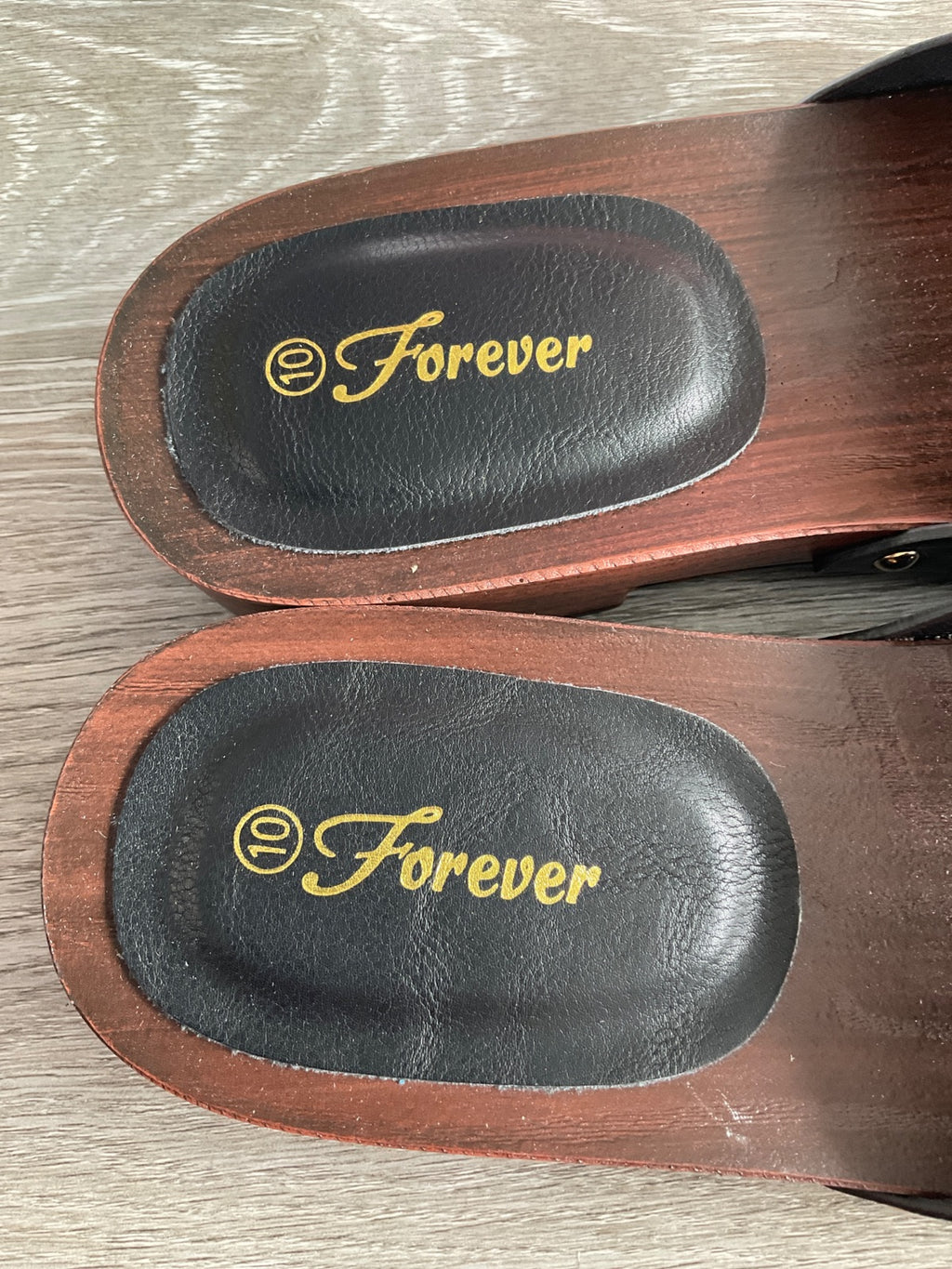Forever Priority Sandals (Size W10)