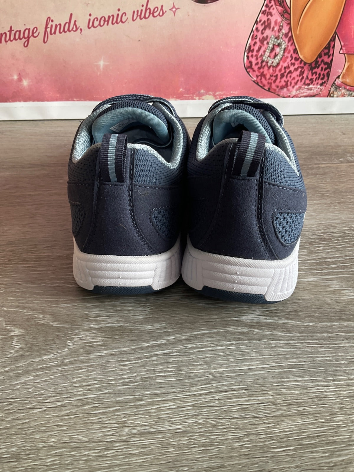 Orthofeet Coral (Size W6.5 Wide)