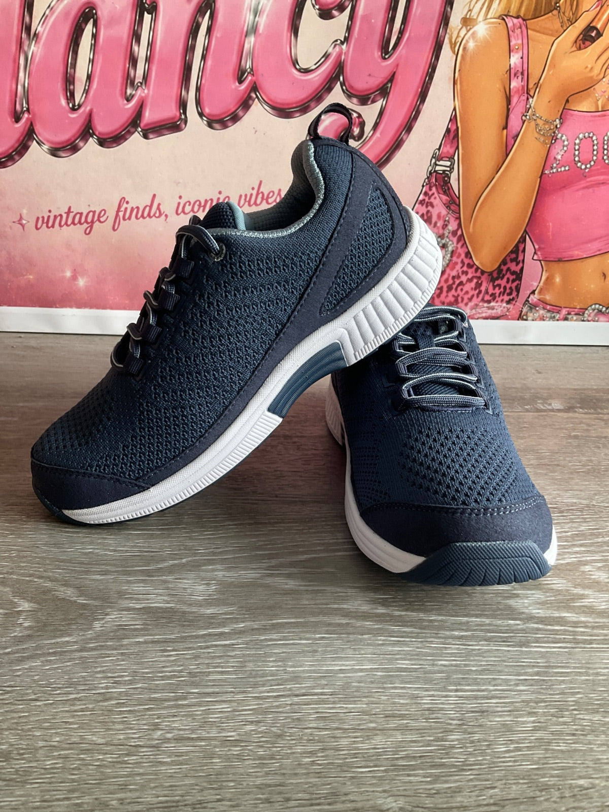 Orthofeet Coral (Size W6.5 Wide)