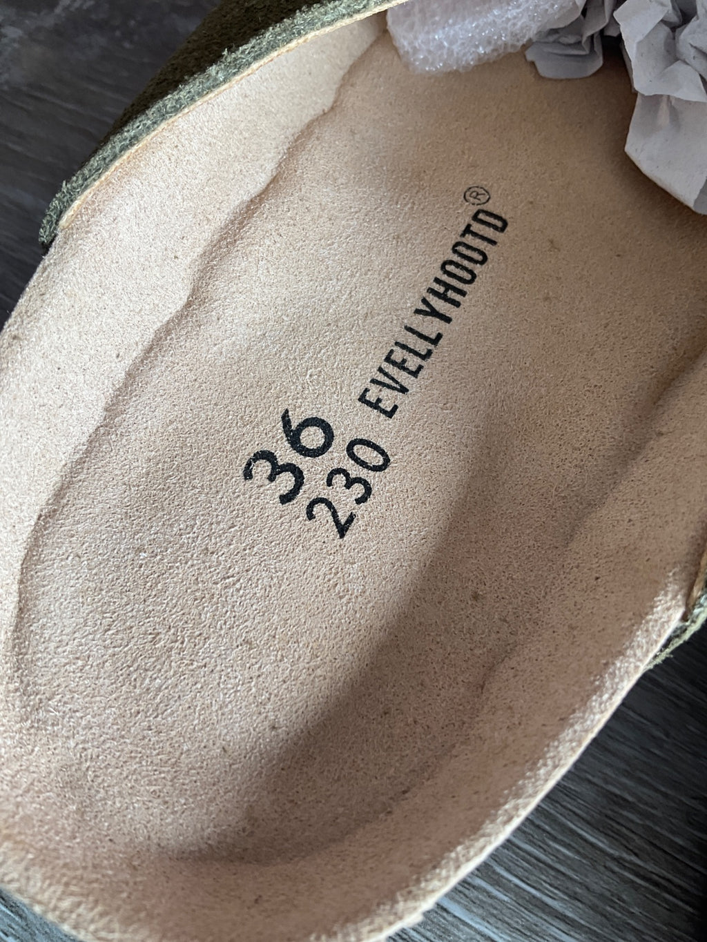 Evellyhootd Clogs (Size W5.5)