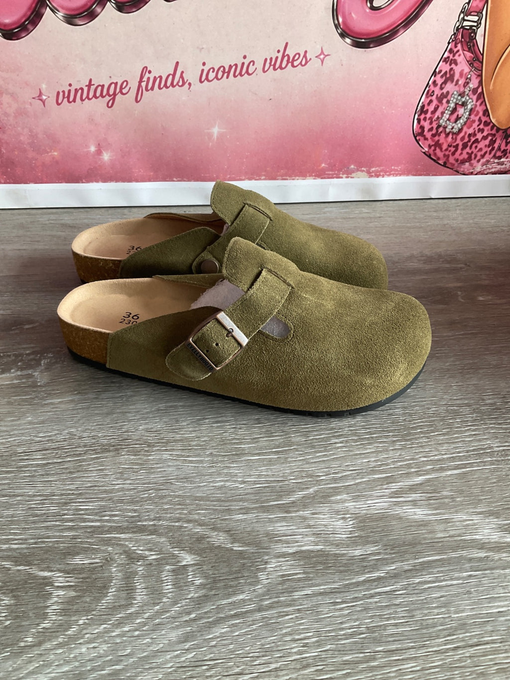 Evellyhootd Clogs (Size W5.5)