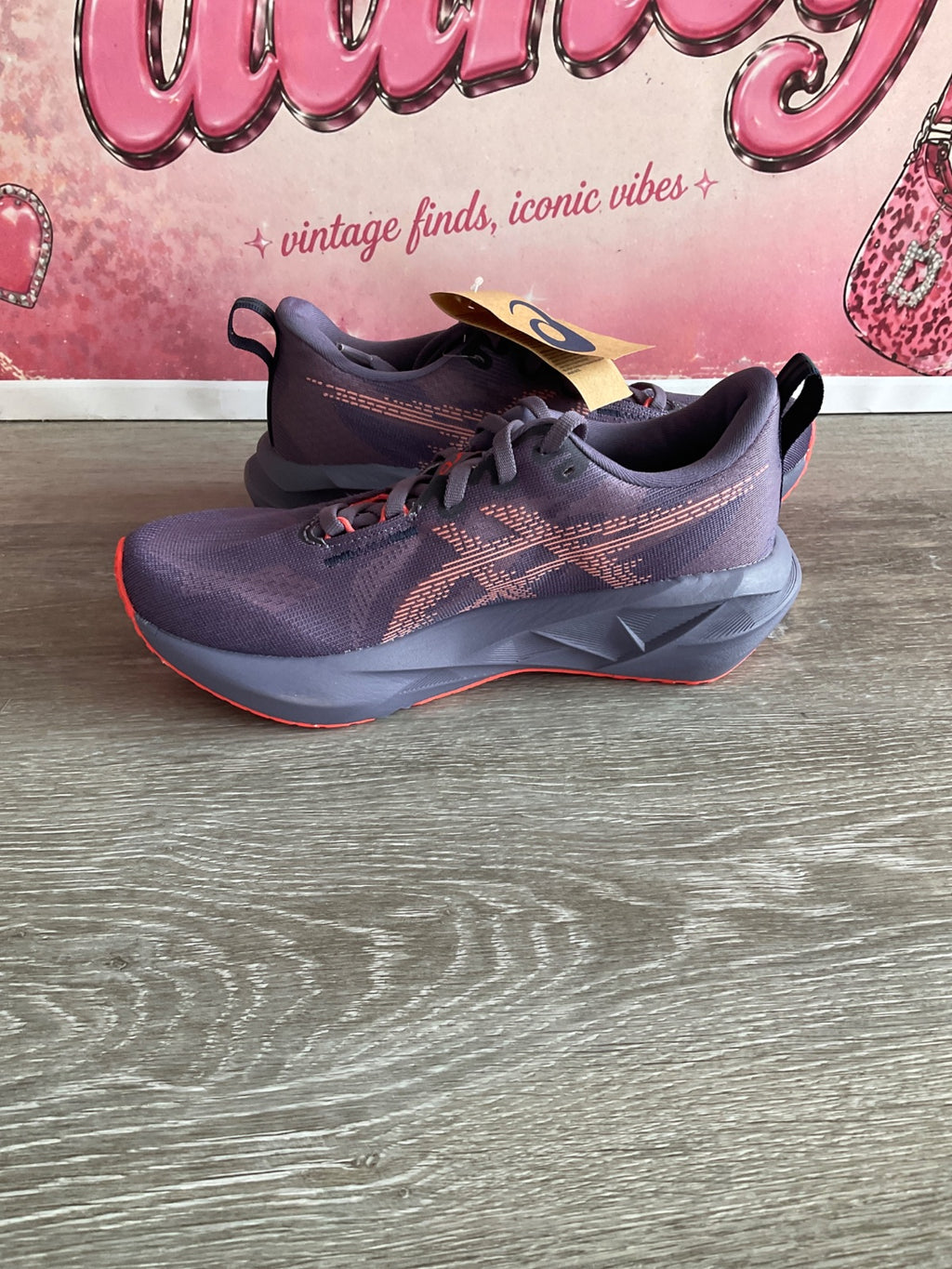 ASICS Novablast 5 (Size W7.5)