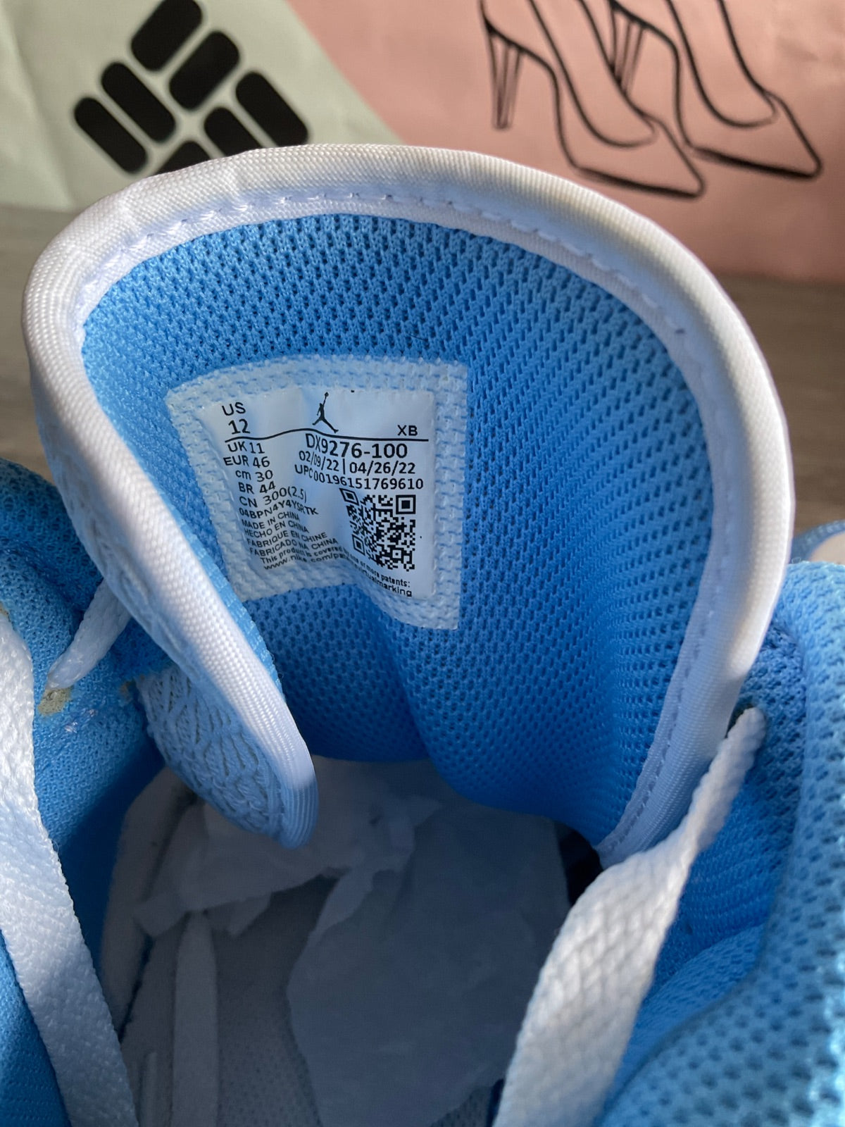Air Jordan 1 MID SE (Men's US Size 12)