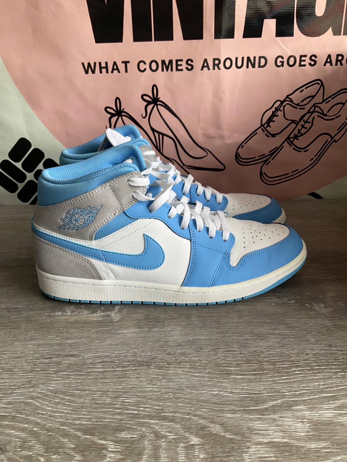 Air Jordan 1 MID SE (Men's US Size 12)