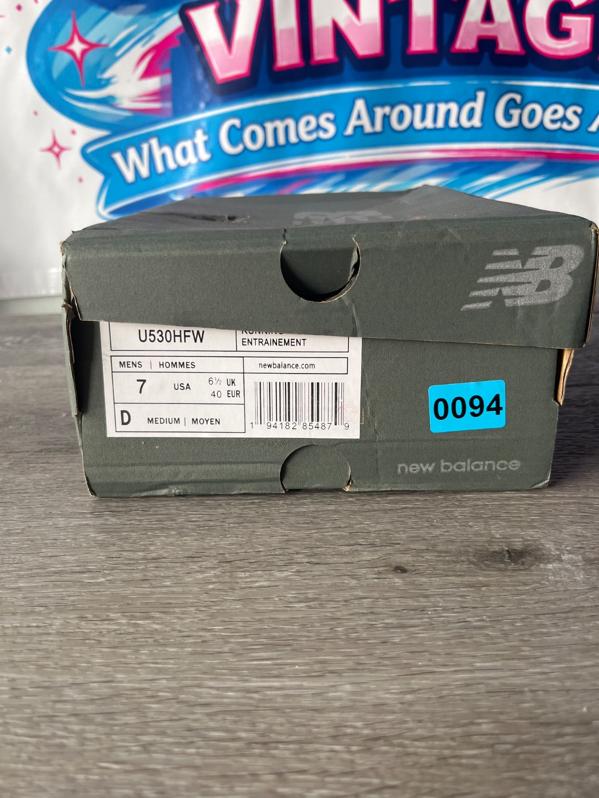 New Balance 530 (Size M7 W8.5)