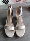 Sugar Noelle 7 (Size Women's 8.5)