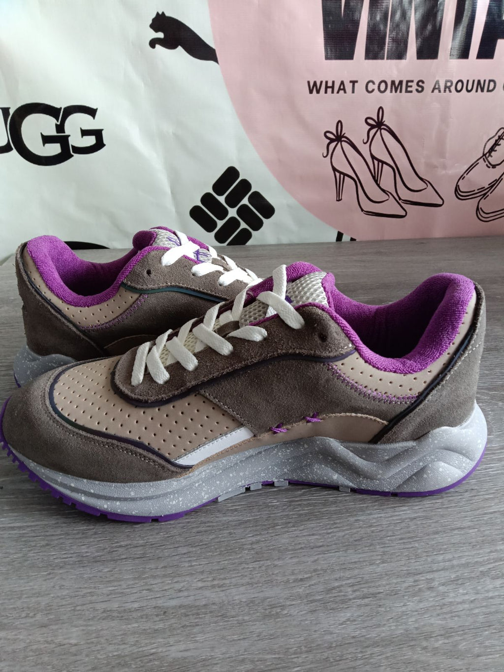 Mac Embroidered Sneaker (Men's US Size 9)