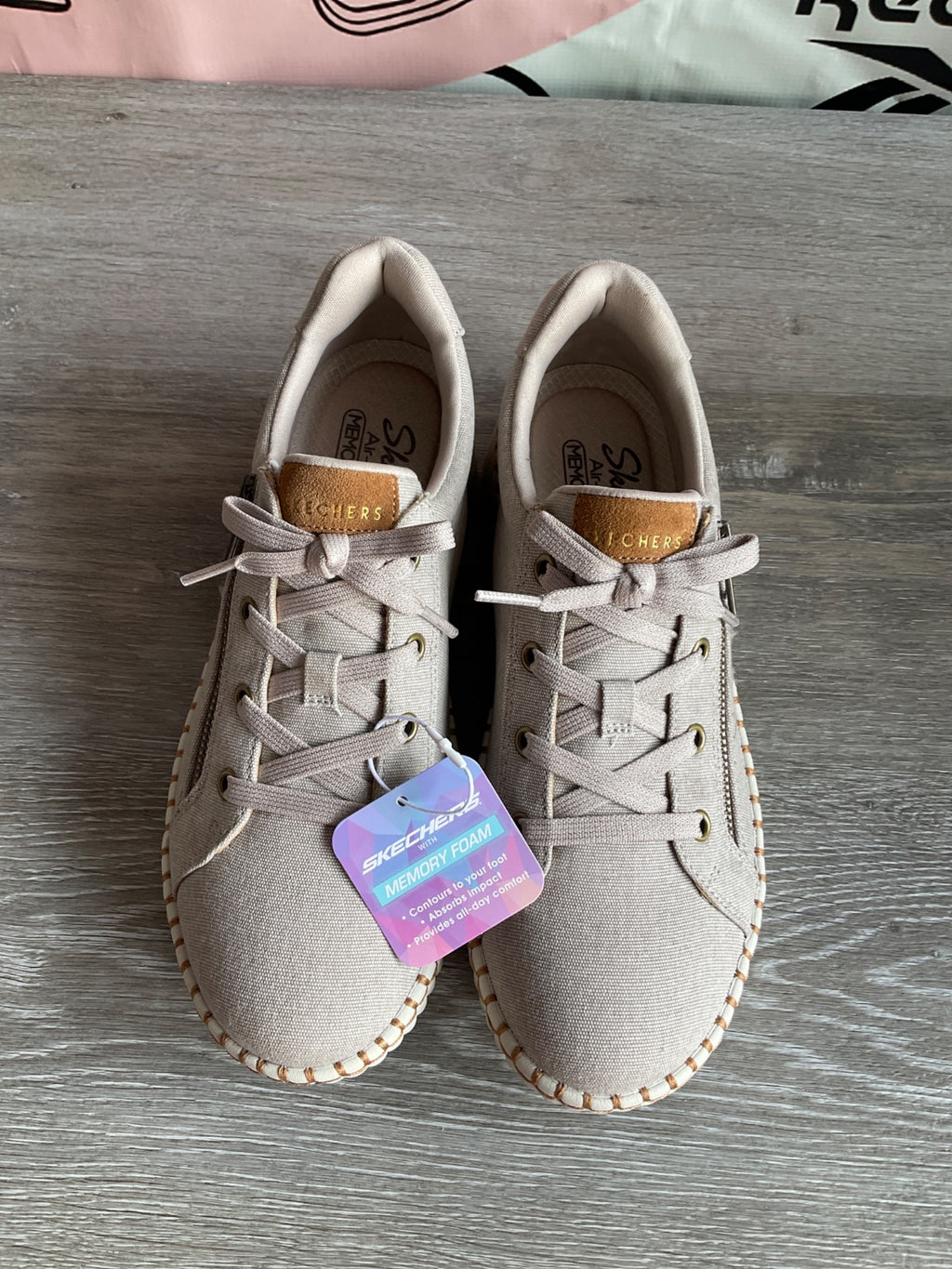 Skechers Wilshire Zip Stride (Size Women's 9)